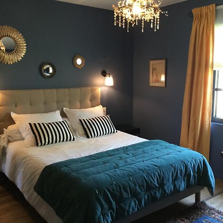 Les Epis Du Vent Bed & Breakfast Adilly Bagian luar foto